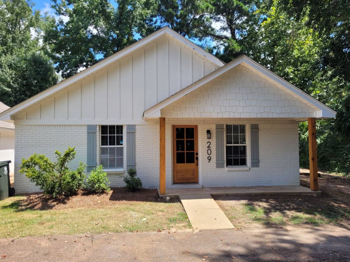 House for rent at 209 Leigh Loop, Oxford, MS 38655