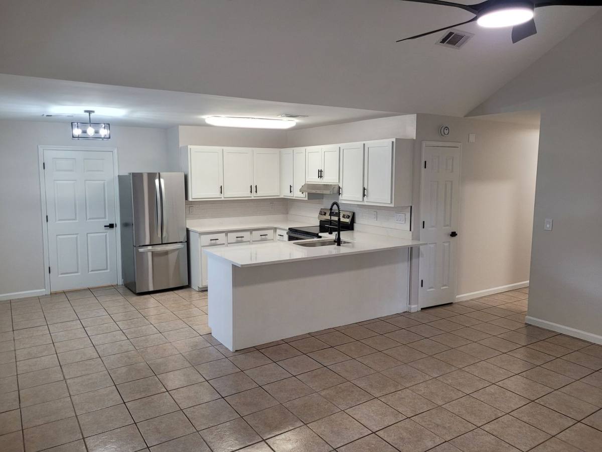 House for rent at 209 Leigh Loop, Oxford, MS 38655