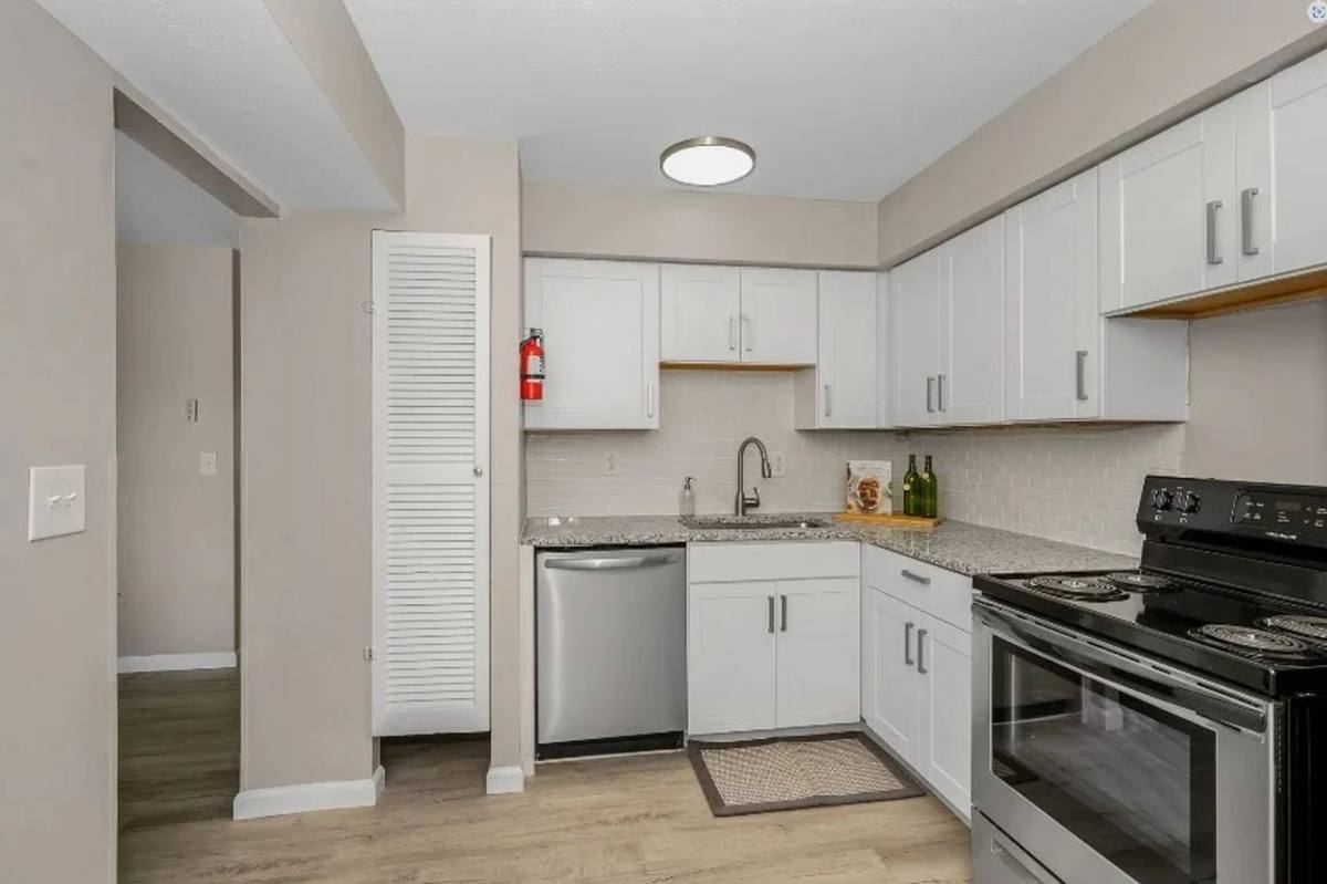 Townhouse for rent at 9133 Winton Rd, Cincinnati, OH 45231