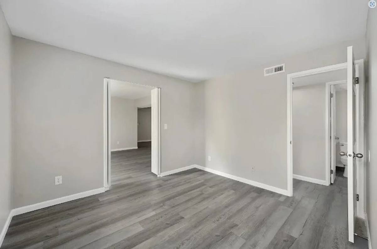 Townhouse for rent at 9133 Winton Rd, Cincinnati, OH 45231