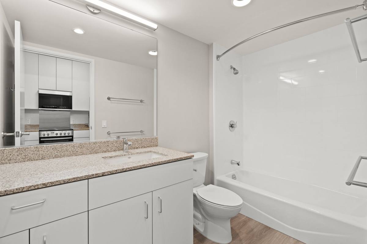 Apartment for rent at 1390 Kapiolani Blvd, Honolulu, HI 96814