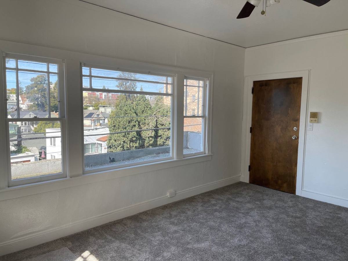 Apartment for rent at 360 Oakland Ave, Oakland, CA 94611