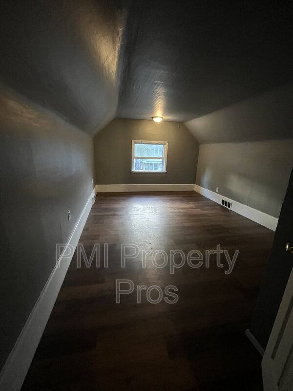 House for rent at 1516 S Union St, Milwaukee, WI 53204