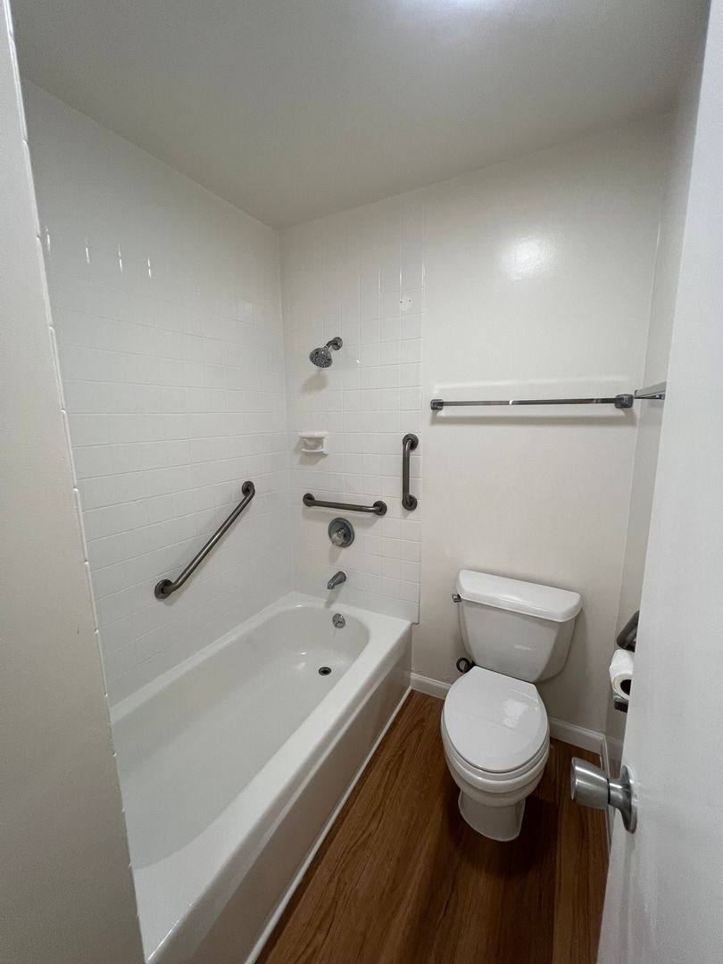 Apartment for rent at 1255 Nuuanu Ave, Honolulu, HI 96817