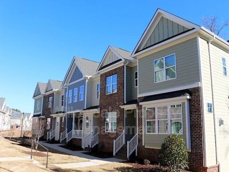 Townhouse for rent at 904 Laurel Gate Dr, Wake Forest, NC 27587