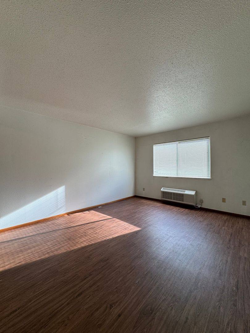 Apartment for rent at 1500 Glen Dr, Ellensburg, WA 98926