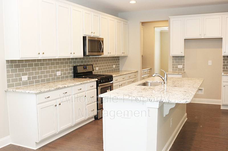 House for rent at 436 Morgan Ridge Rd, Holly Springs, NC 27540