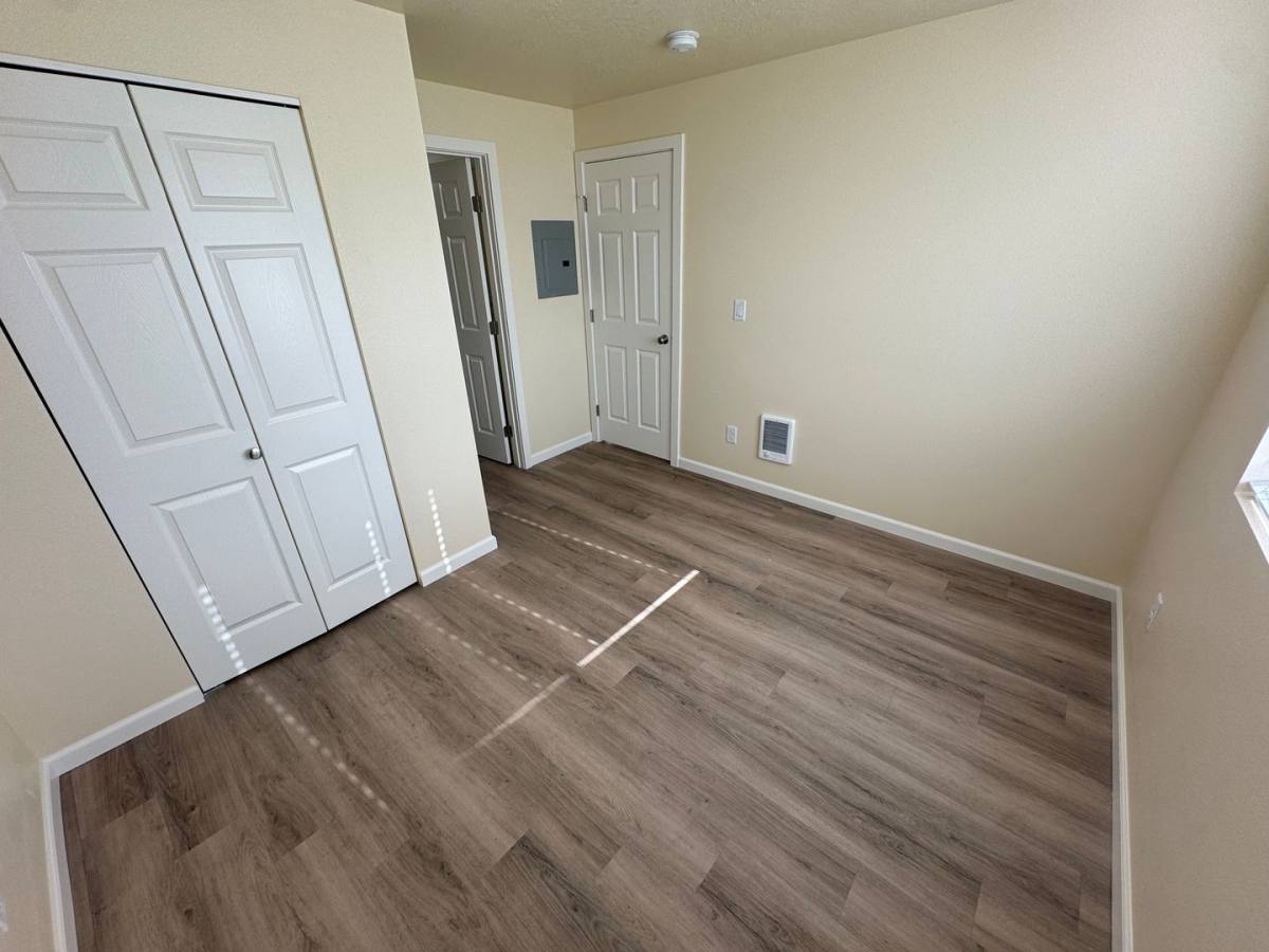 Apartment for rent at 2215 Elm St SW, Albany, OR 97321
