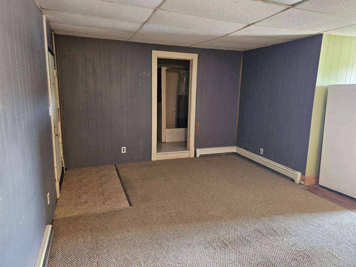 Apartment for rent at 110 E Canda St, Ishpeming, MI 49849