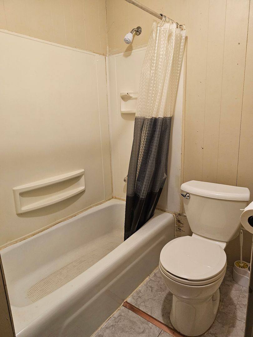 Apartment for rent at 110 E Canda St, Ishpeming, MI 49849