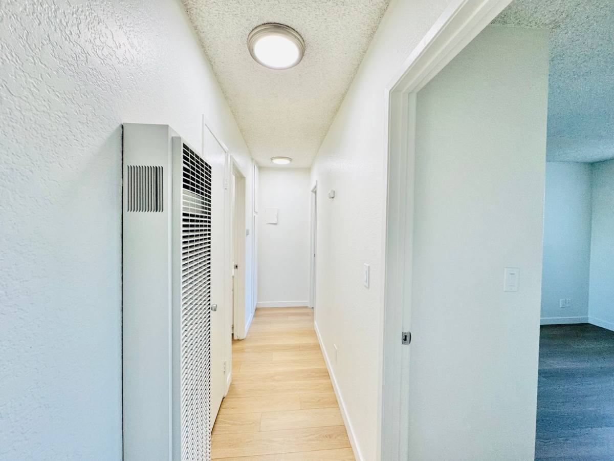 Apartment for rent at 6952 Westpark Place, Westminster, CA 92683