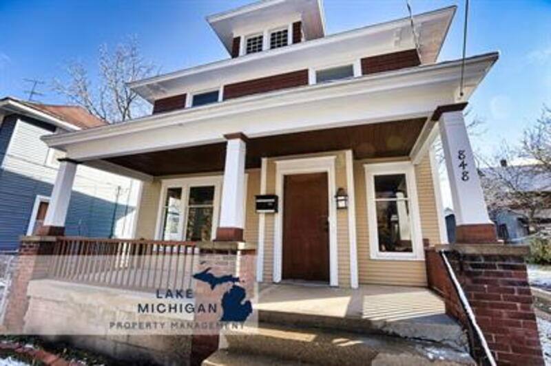 House for rent at 848 Kalamazoo Ave SE, Grand Rapids, MI 49507