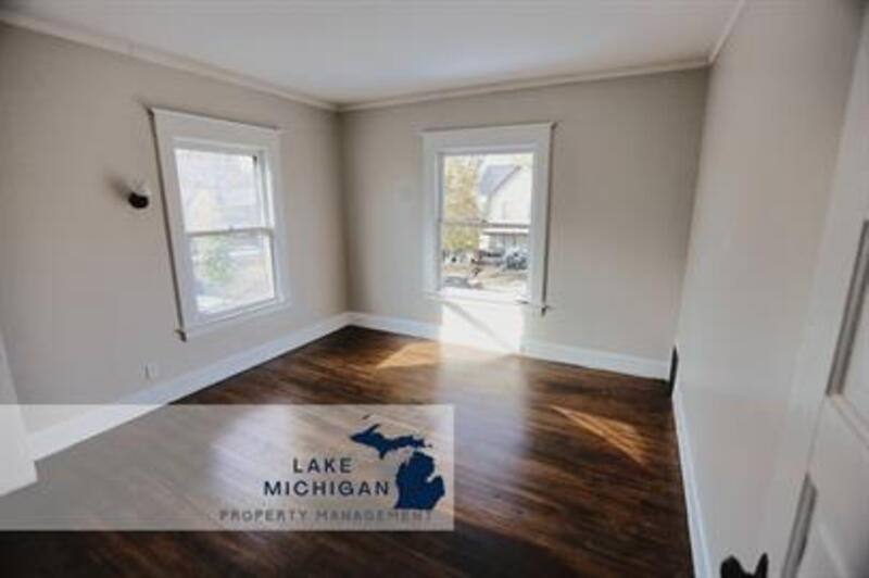 House for rent at 848 Kalamazoo Ave SE, Grand Rapids, MI 49507