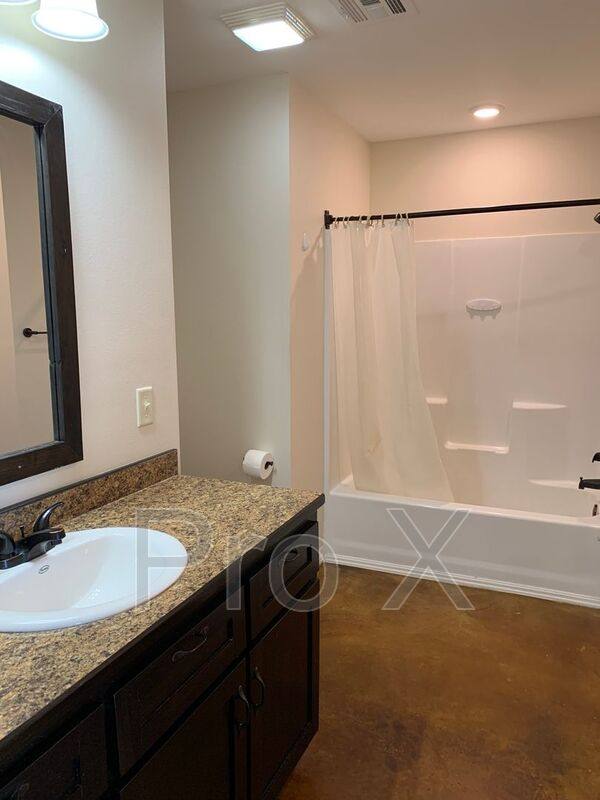 Townhouse for rent at 612 Easton Dr #B, Webb City, MO 64870
