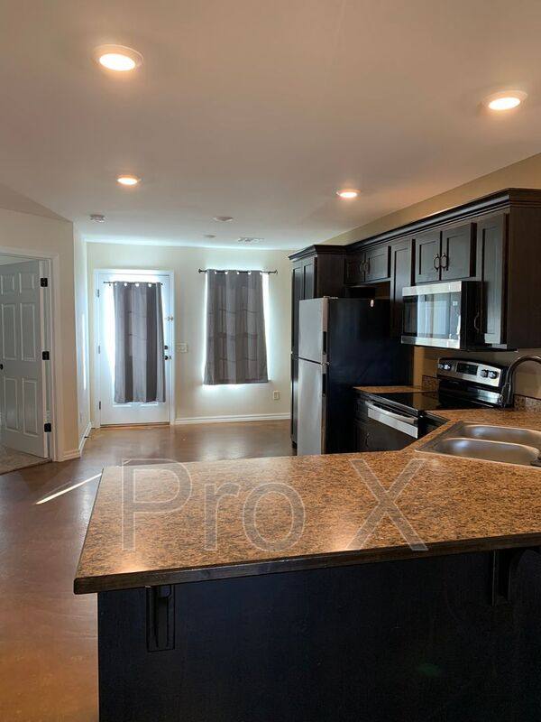 Townhouse for rent at 612 Easton Dr #B, Webb City, MO 64870