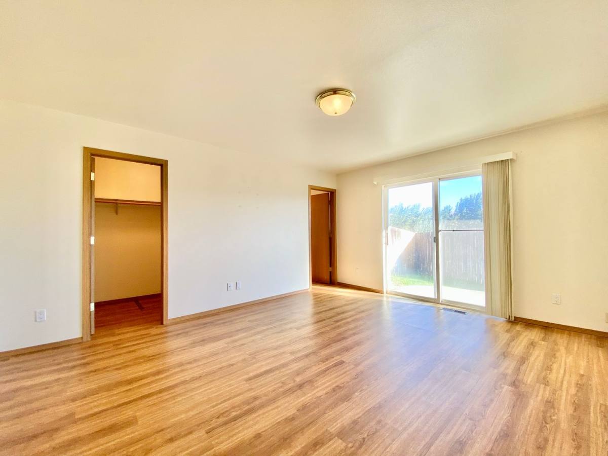 Apartment for rent at 809 811 Jamie Dr, Selah, WA 98942