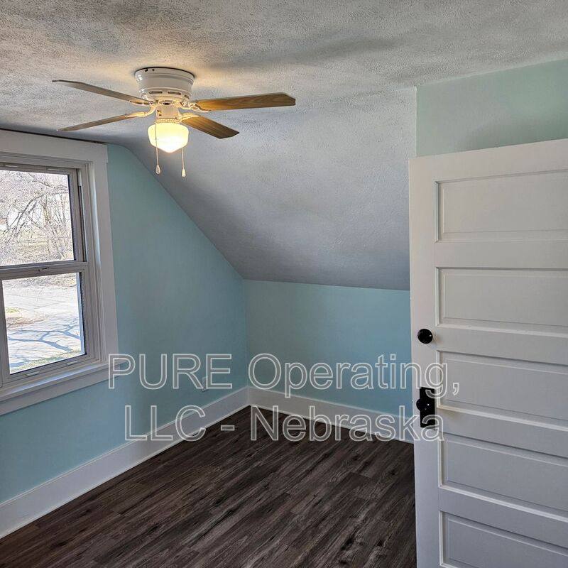House for rent at 3901 Curtis Ave, Omaha, NE 68111