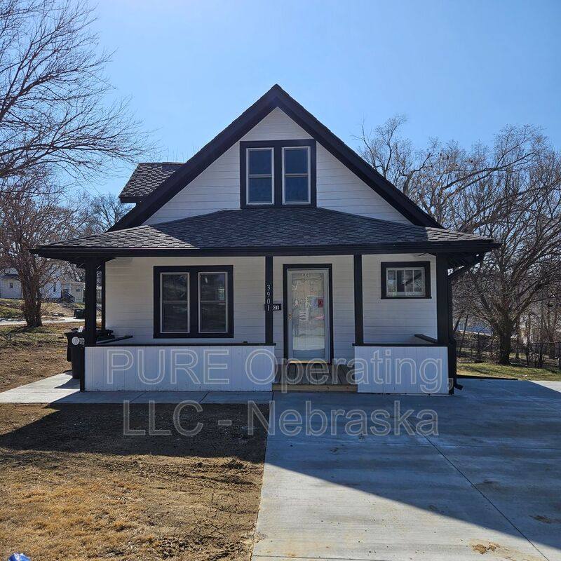 House for rent at 3901 Curtis Ave, Omaha, NE 68111