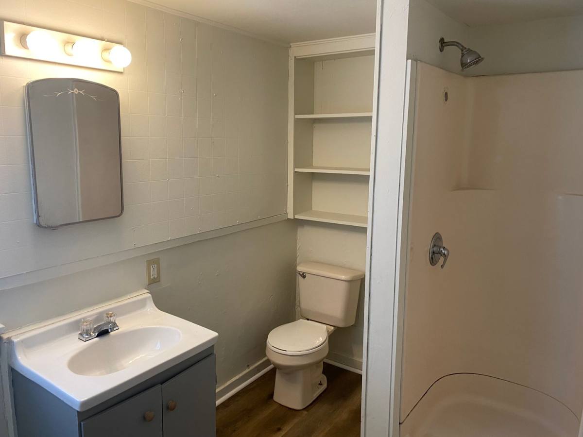 Apartment for rent at 804 S Morris Ave, Bloomington, IL 61701