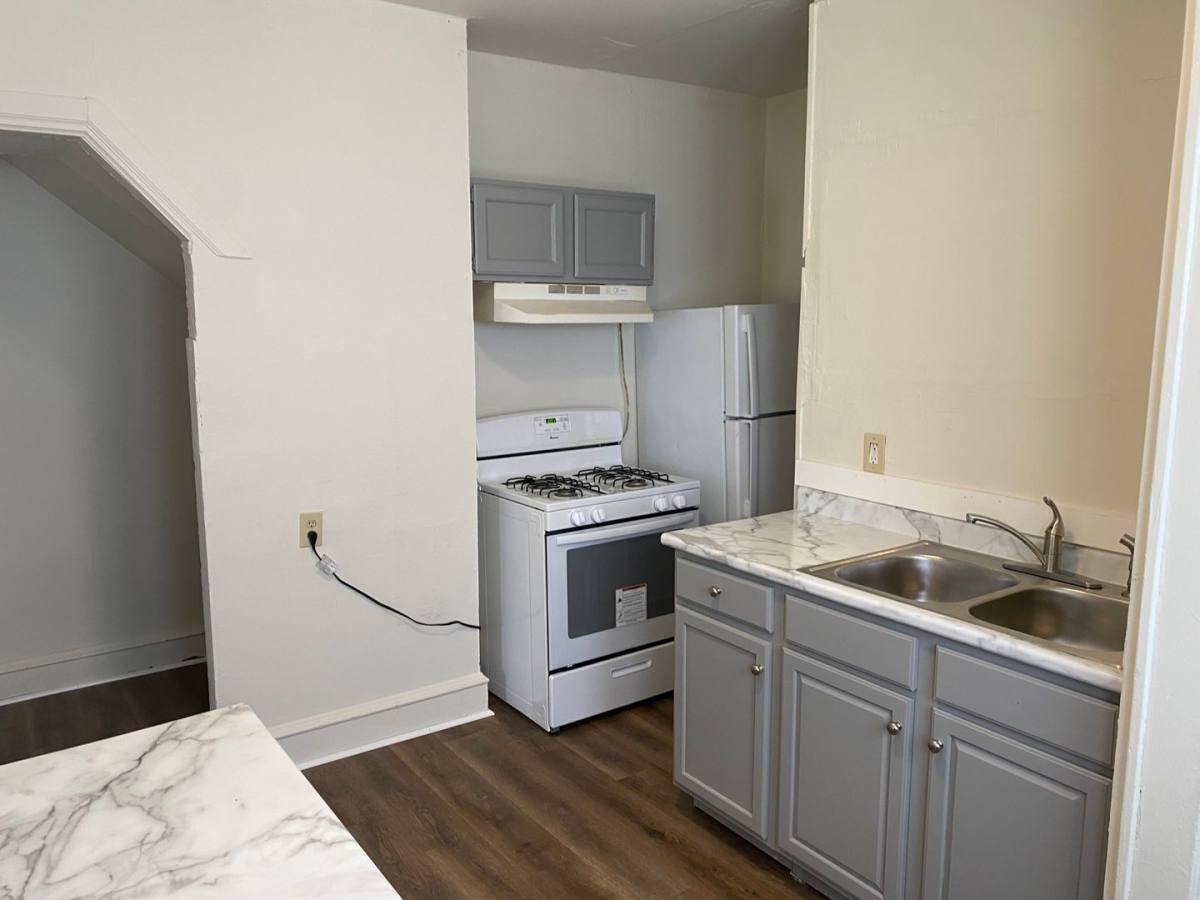 Apartment for rent at 804 S Morris Ave, Bloomington, IL 61701