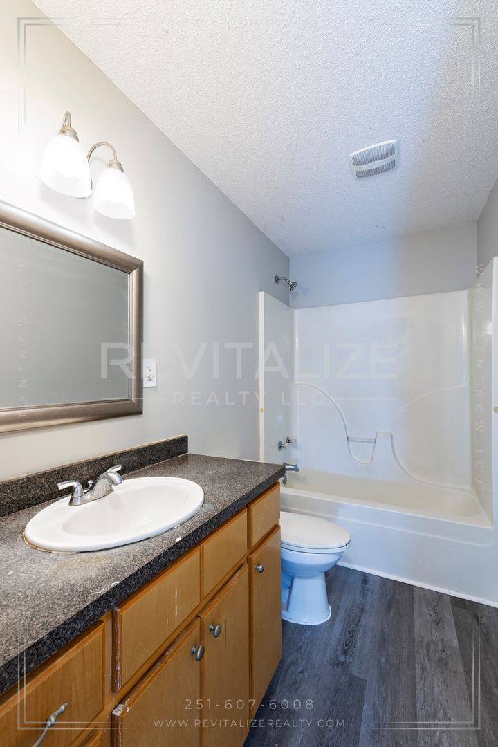 House for rent at 1806 Gill Rd, Mobile, AL 36605