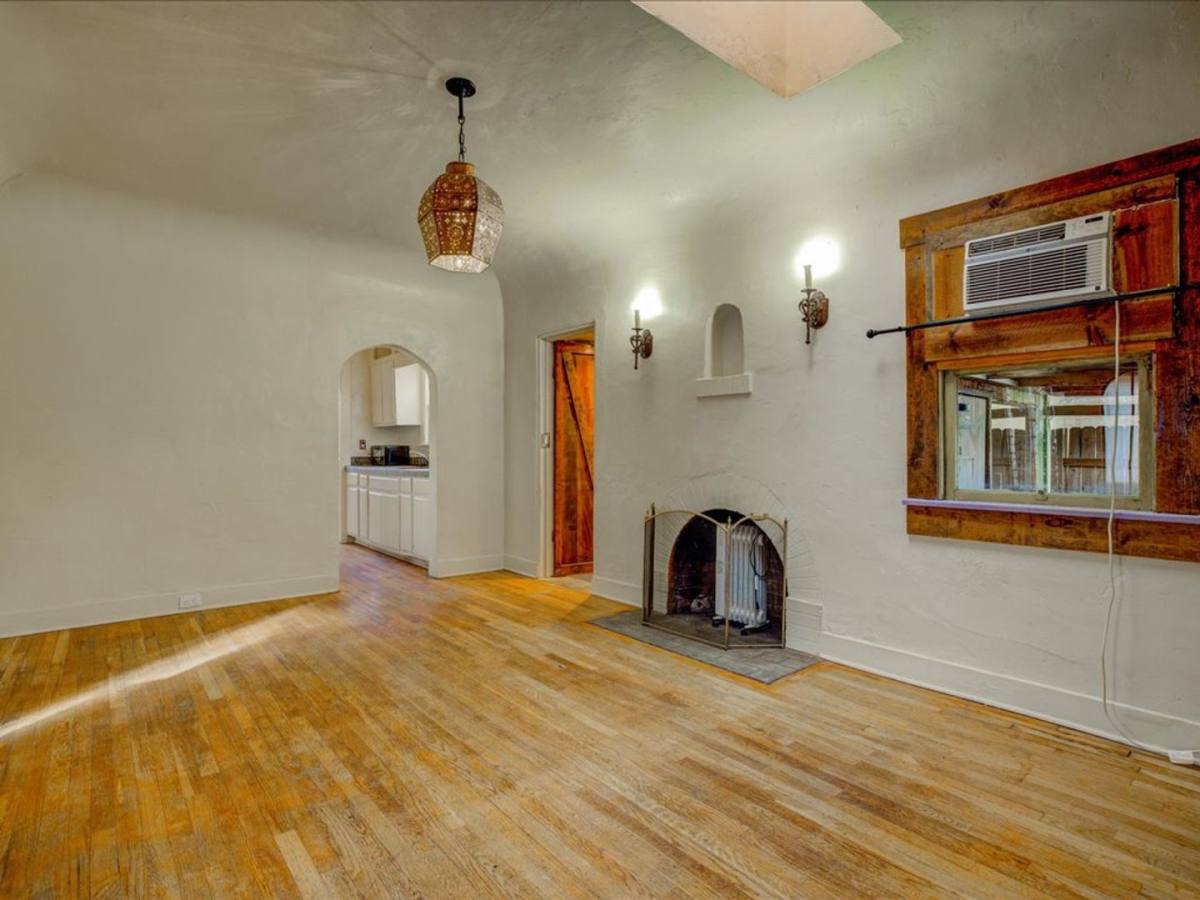House for rent at 520 E Helen St, Tucson, AZ 85705