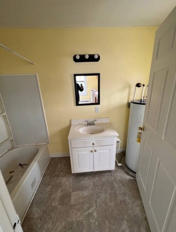 Apartment for rent at 112 S Laurel St #B, Richmond, VA 23220