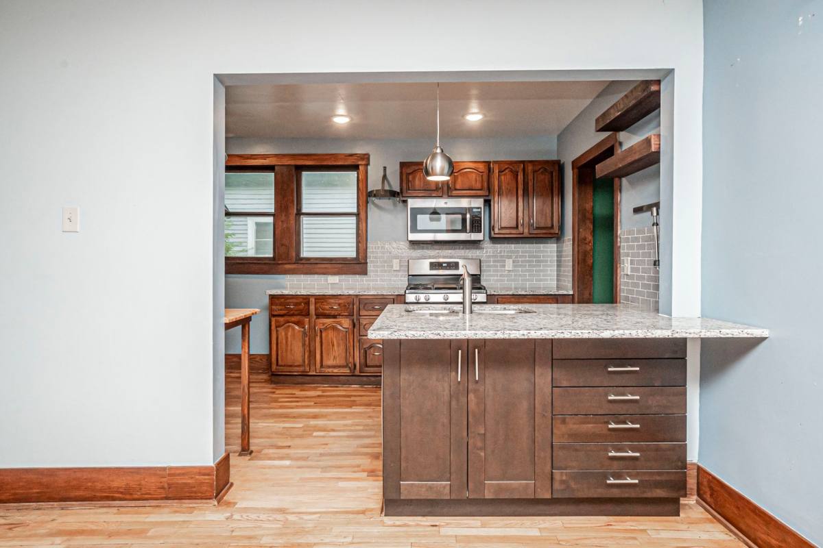 Apartment for rent at 731 Osage St, Manhattan, KS 66502