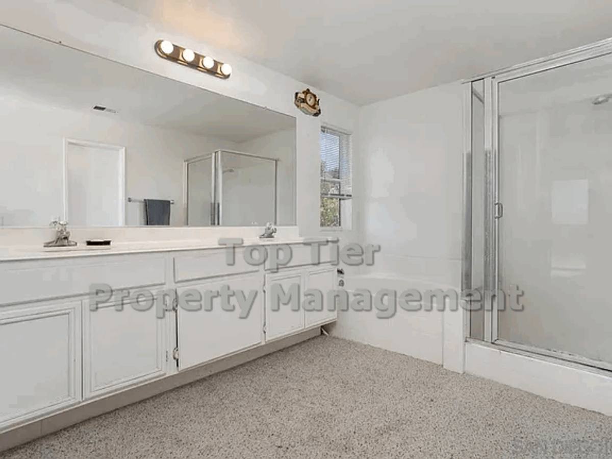 House for rent at 408 Shadow Tree Dr, Oceanside, CA 92058