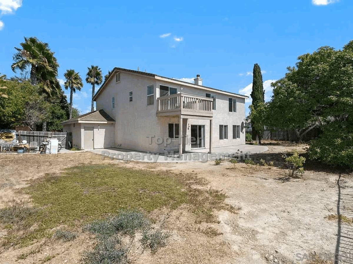House for rent at 408 Shadow Tree Dr, Oceanside, CA 92058