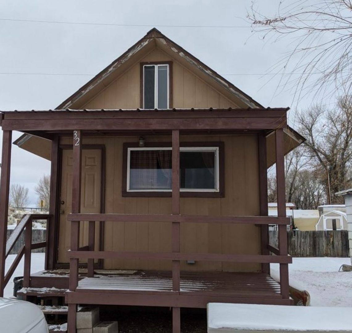 House for rent at 706 N 1st Deer Haven, Saratoga, WY 82331