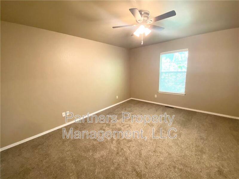 Apartment for rent at 1530 N Addington Ave, Fayetteville, AR 72703
