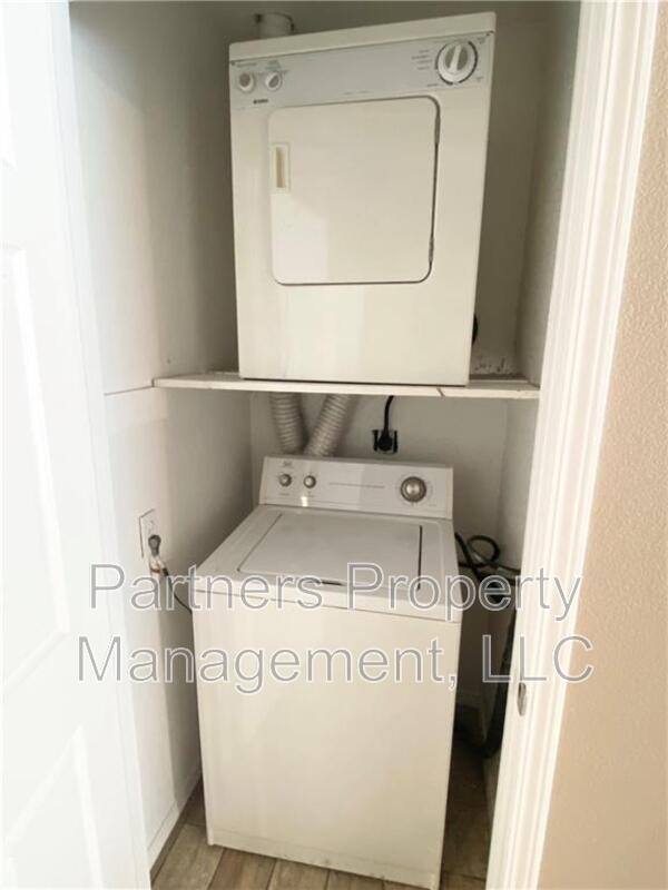Apartment for rent at 1530 N Addington Ave, Fayetteville, AR 72703