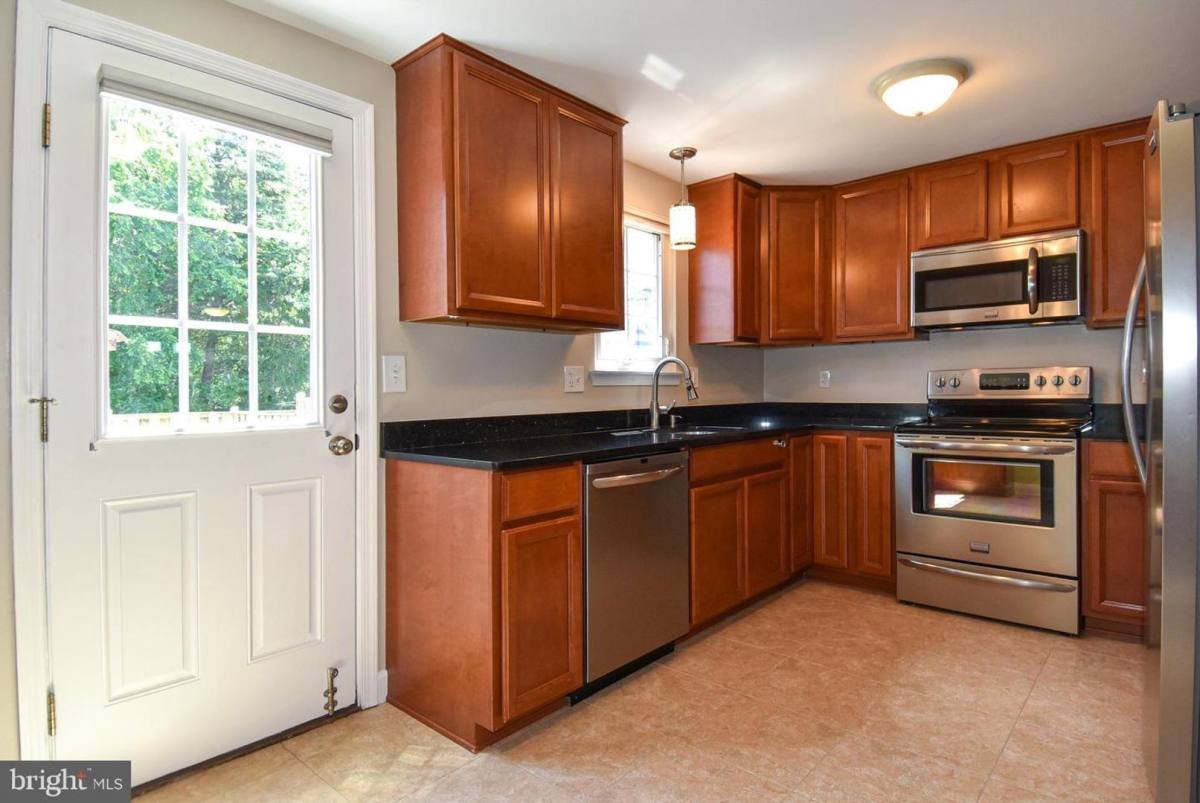 Townhouse for rent at 27 Marian Court, Sterling, VA 20165