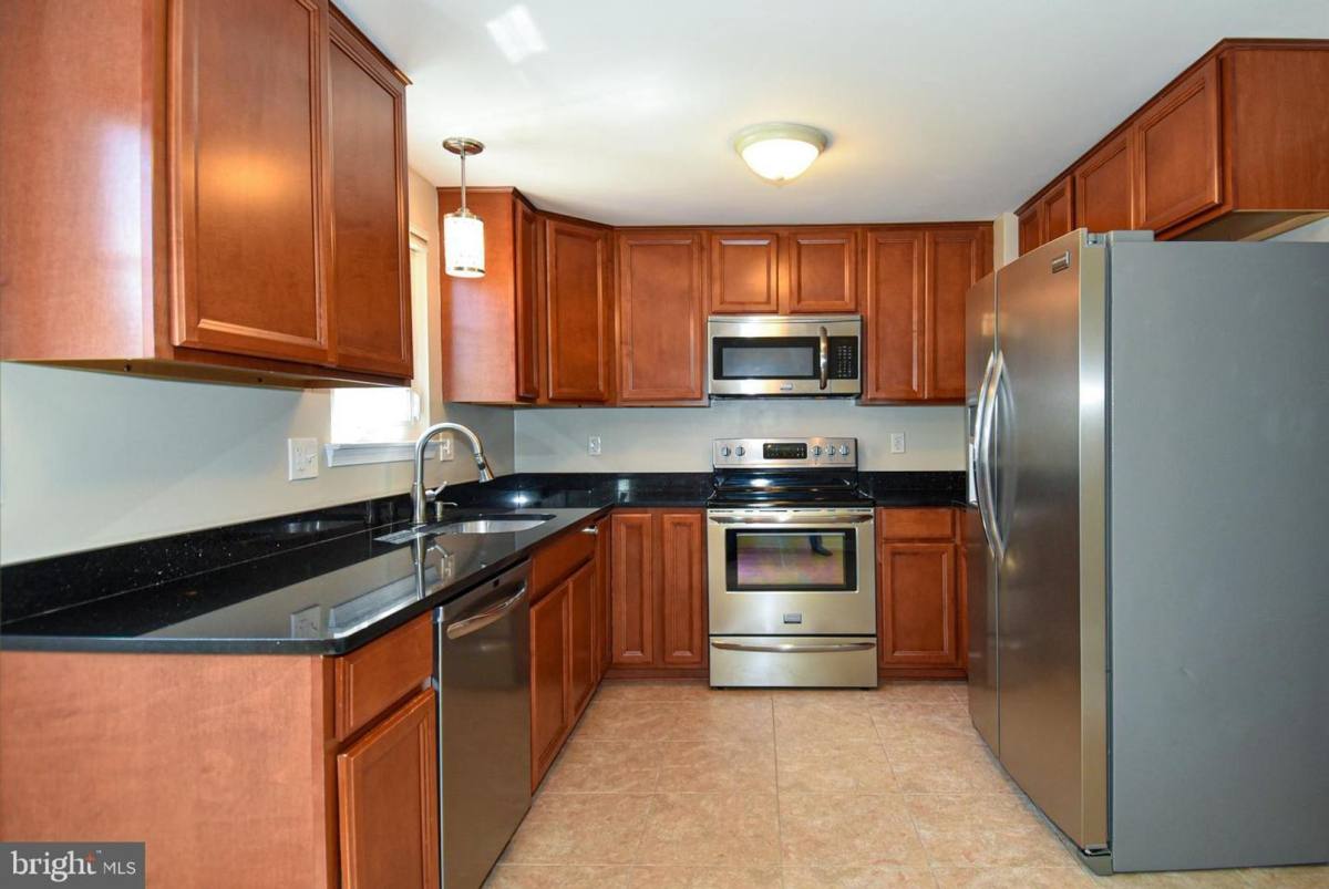 Townhouse for rent at 27 Marian Court, Sterling, VA 20165