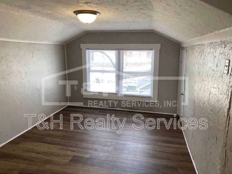 Apartment for rent at 2916 Noble St, Anderson, IN 46016