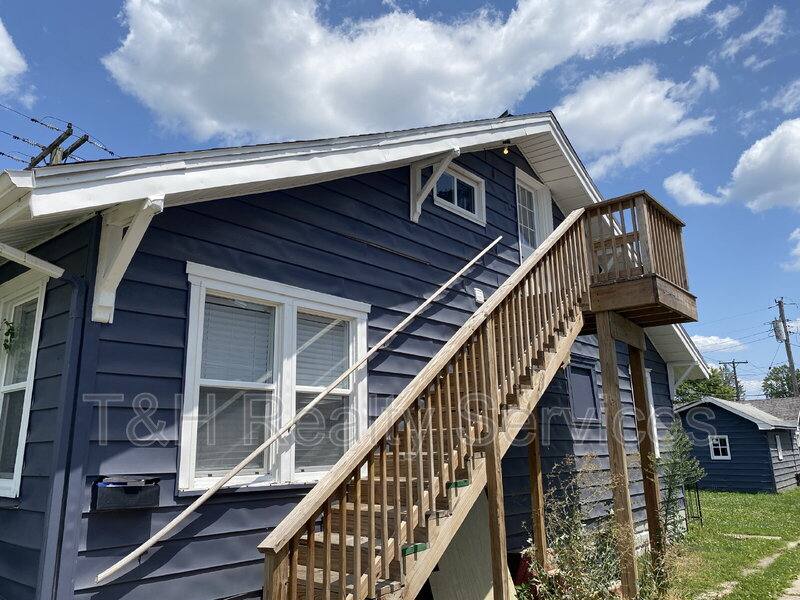 Apartment for rent at 2916 Noble St, Anderson, IN 46016