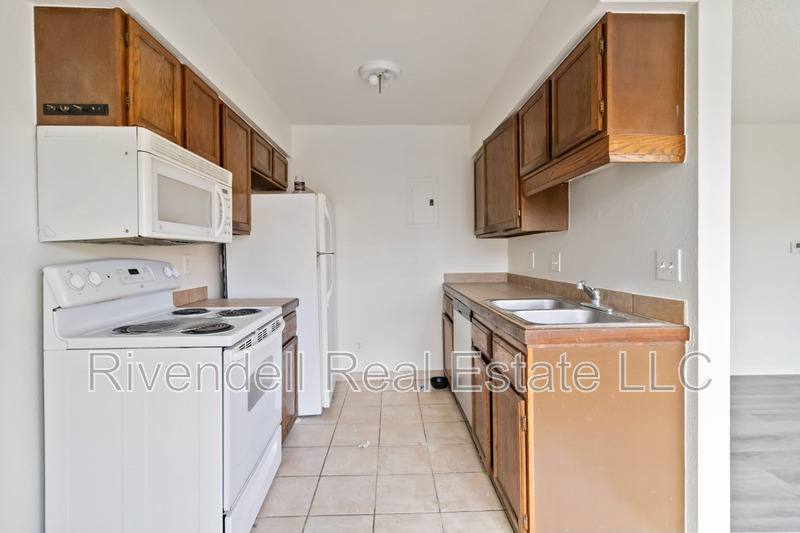 Apartment for rent at 363 Geneva St #D, Aurora, CO 80010