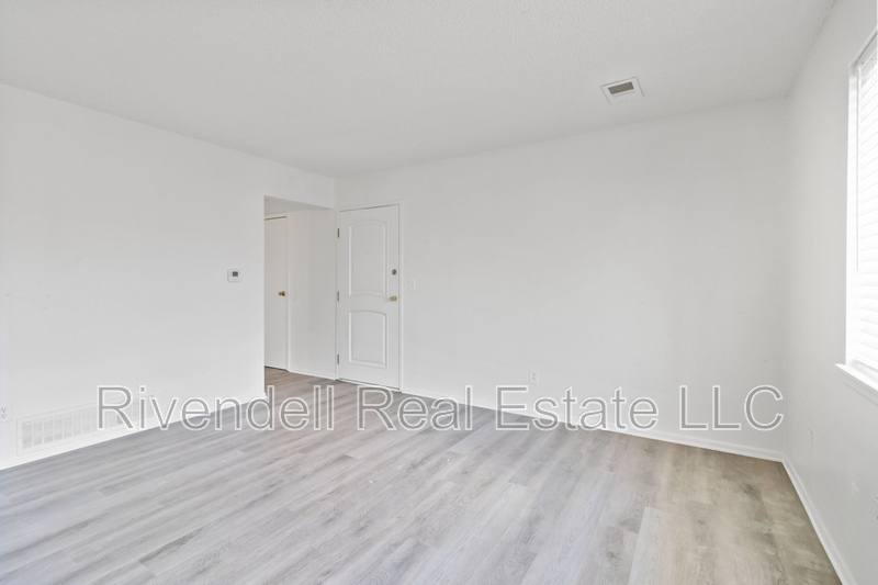 Apartment for rent at 363 Geneva St #D, Aurora, CO 80010
