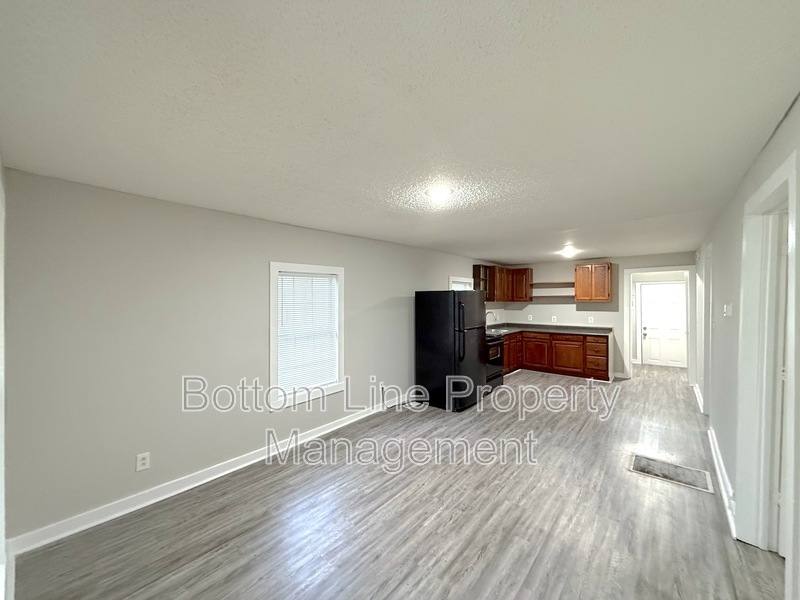 House for rent at 917 N Oakland St, Gastonia, NC 28054