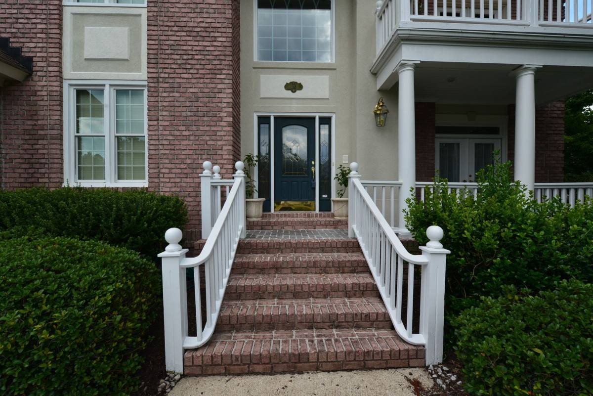 House for rent at 720 River Strand, Chesapeake, VA 23320