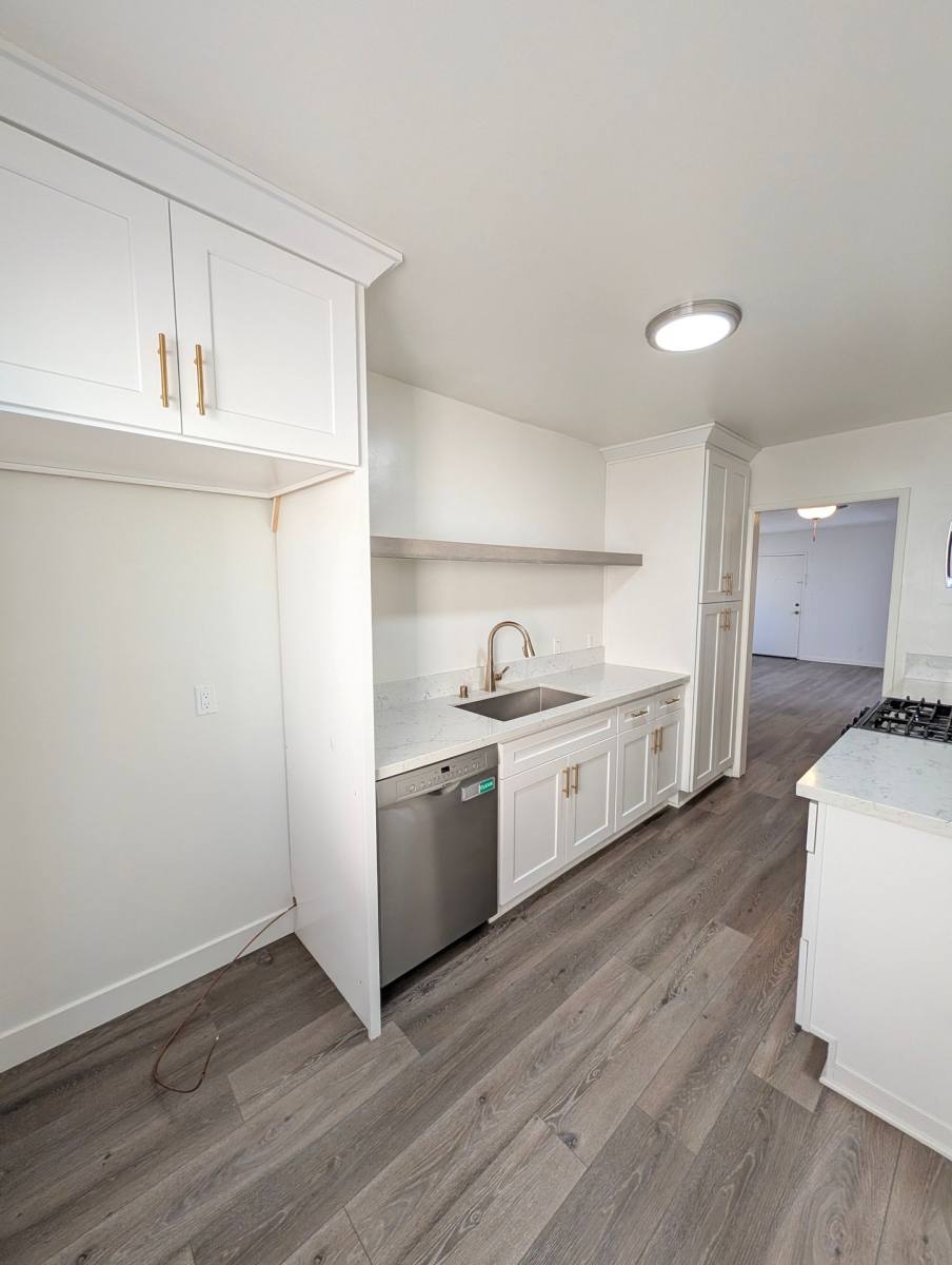 Apartment for rent at 14646 Dickens St, Sherman Oaks, CA 91403