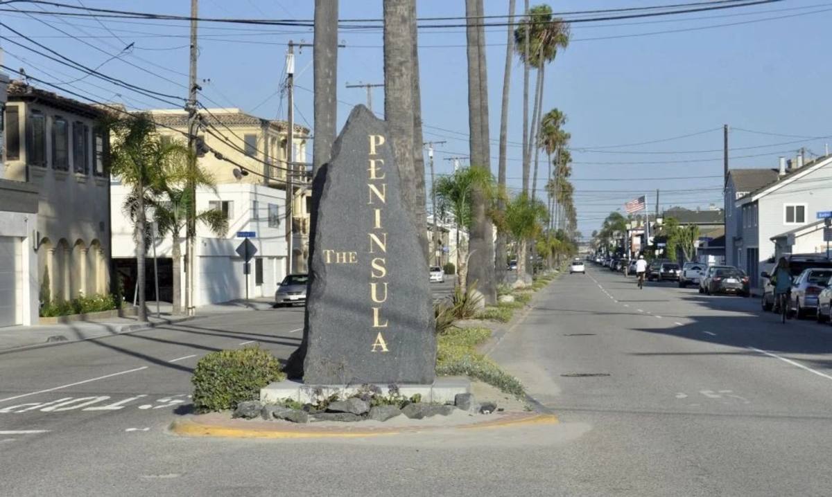 Apartment for rent at 5601 Ocean Blvd, Long Beach, CA 90803