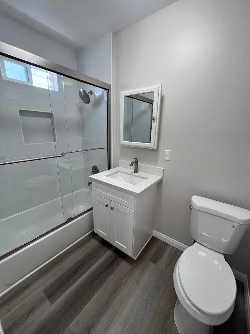 Apartment for rent at 5601 Ocean Blvd, Long Beach, CA 90803