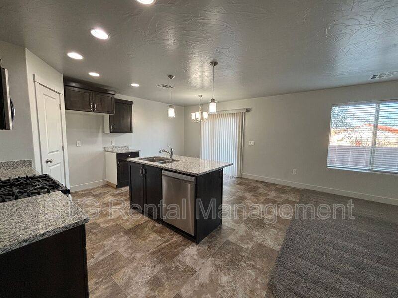 Townhouse for rent at 3102 S Relic Ridge Dr, Saint George, UT 84790