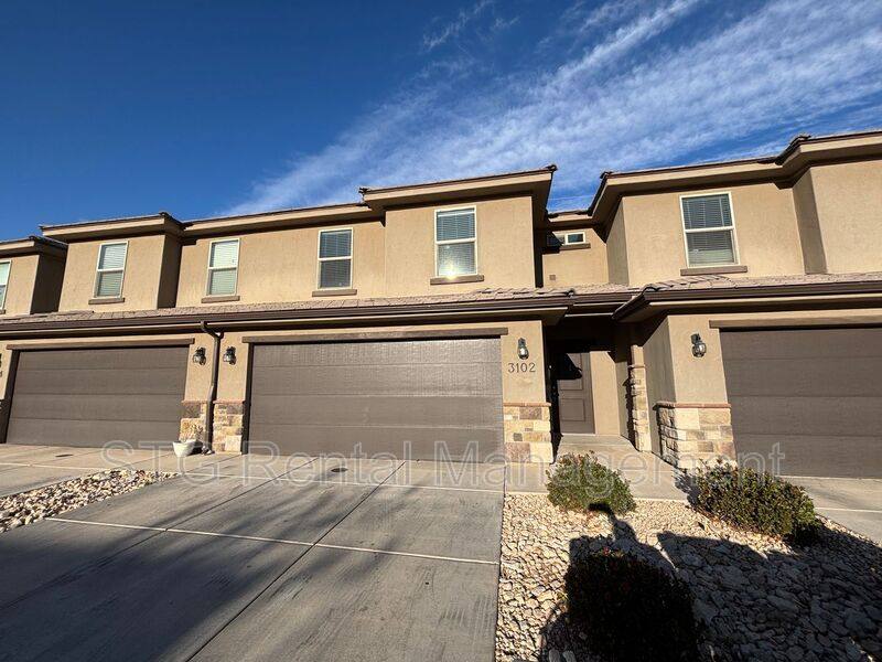 Townhouse for rent at 3102 S Relic Ridge Dr, Saint George, UT 84790