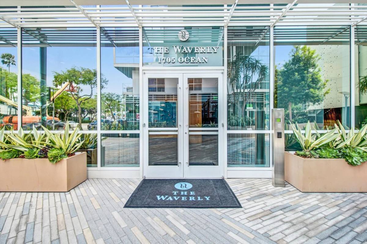 Condo for rent at 1705 Ocean Ave, Santa Monica, CA 90401