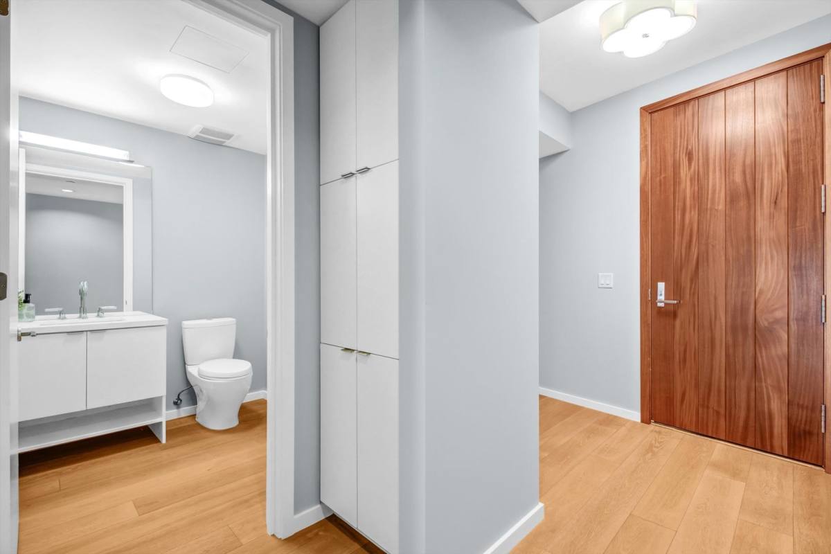 Condo for rent at 1705 Ocean Ave, Santa Monica, CA 90401