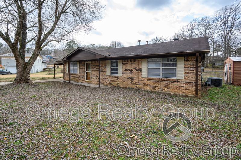 House for rent at 6021 Dewey Heights Rd, Pinson, AL 35126