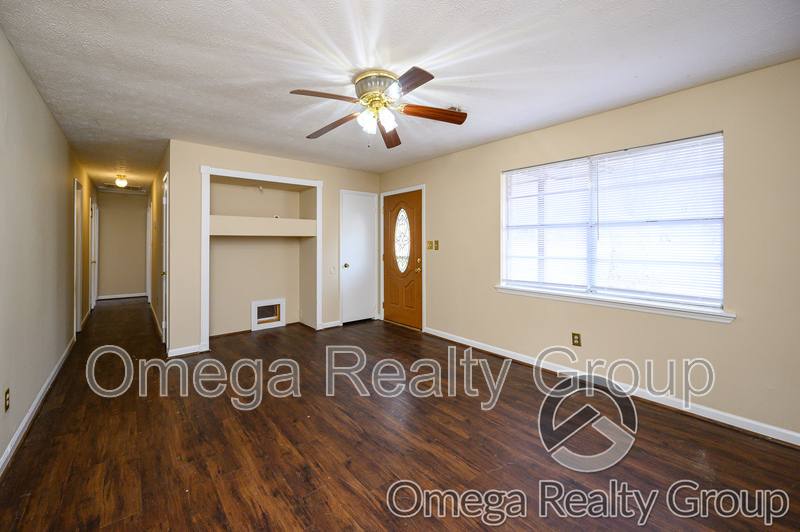 House for rent at 6021 Dewey Heights Rd, Pinson, AL 35126